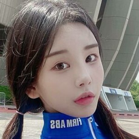 Zzyuri onlyfans photos