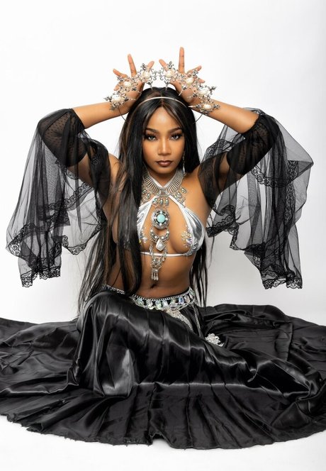 ZynahBear only fans.