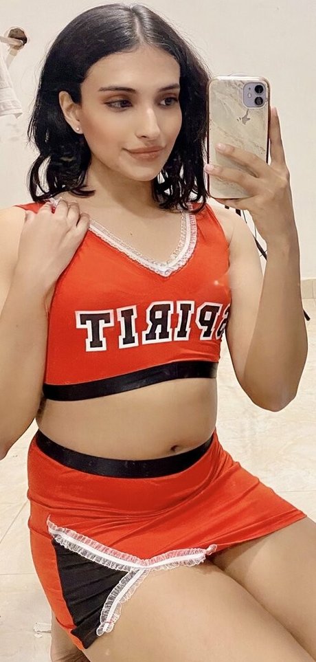 zorilee onlyfans model photos