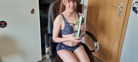 Anne Eden onlyfans leaked naked