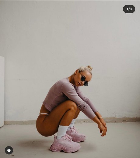 Zuzana Kardos only fans porn