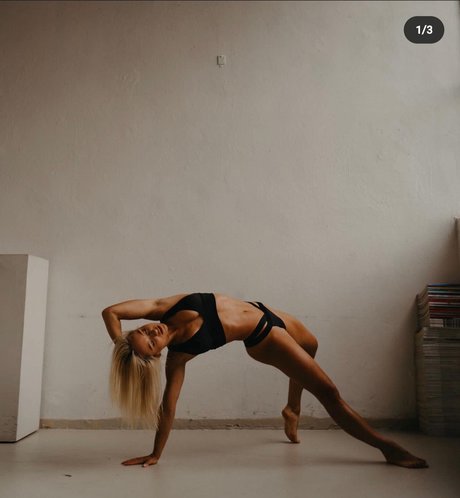 Zuzana Kardos naked onlyfans leaks