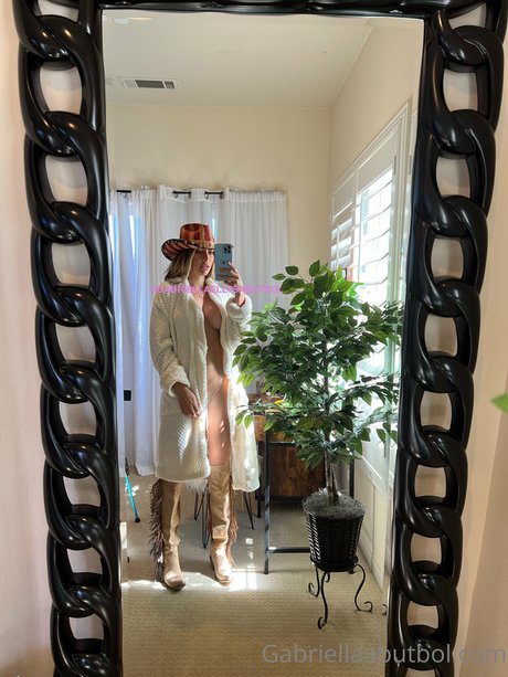 Gabriella Ellyse onlyfans pic