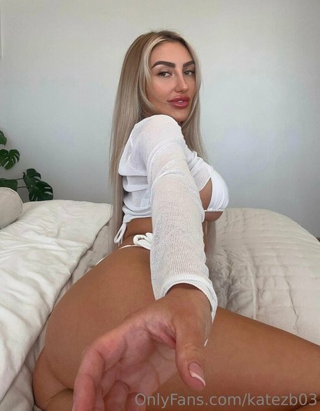 Katezb03 nude leak onlyfans
