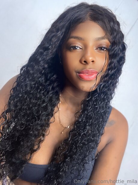 Hottie Mila nude onlyfans