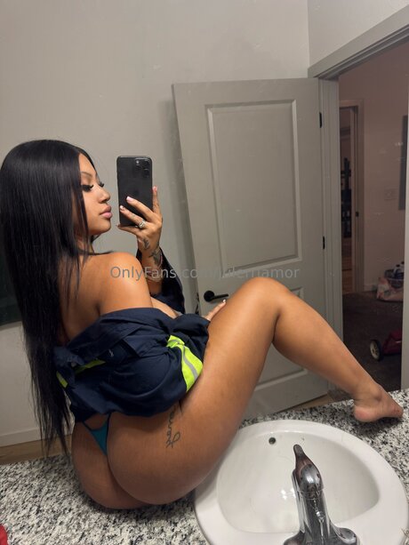 Julerriamor nude leak onlyfans