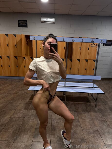 Kiki Miia naked onlyfans leaks