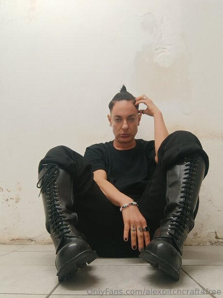 Alexbitchcraft4free onlyfans nude porn