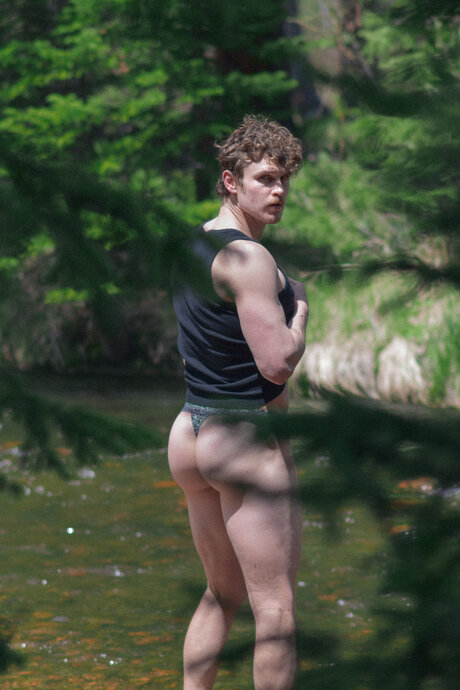 Thomas Mathew M onlyfans leajs