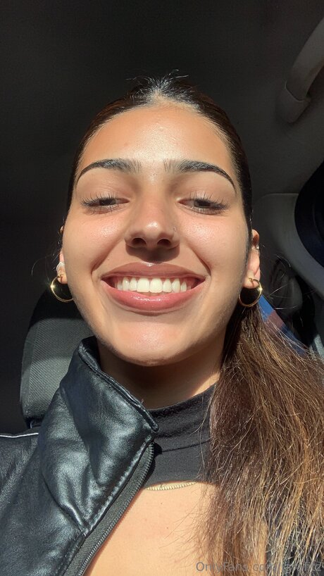 Larafitz naked only fans