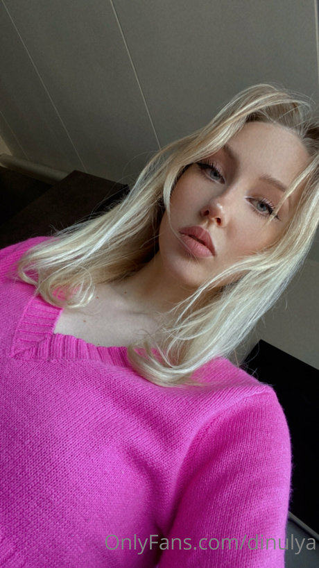 Dinulya onlyfans hot