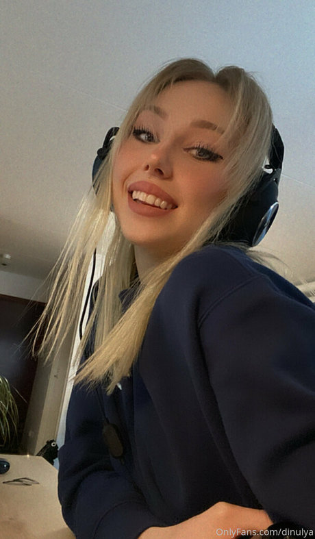Dinulya onlyfans images