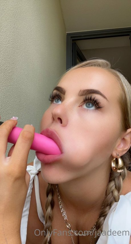 Jade Mckinven topless onlyfans