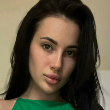 Nadi Va porn onlyfans