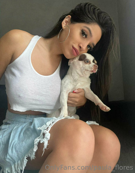 Paula Flores onlyfans sex