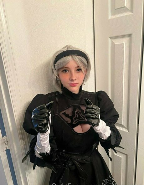 zooemoore Profile pic