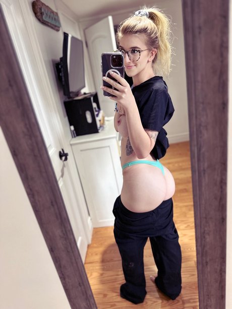 Emmajonesof naked onlyfans leaked