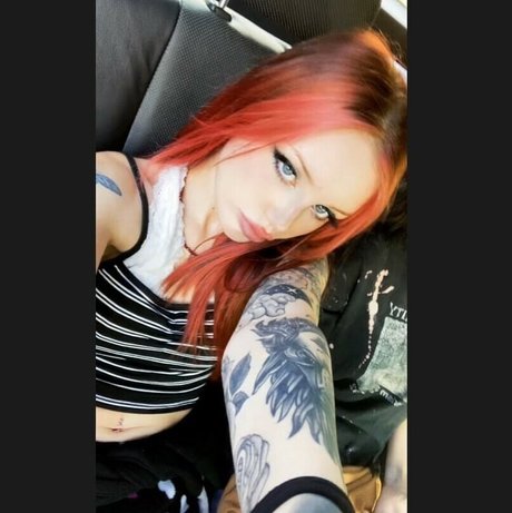 zoeycyberr naked onlyfans leak