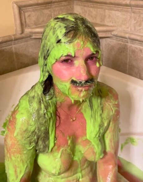 Zoe Wild_ onlyfans leajs