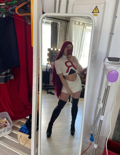 zoevolfcos only fans xxx