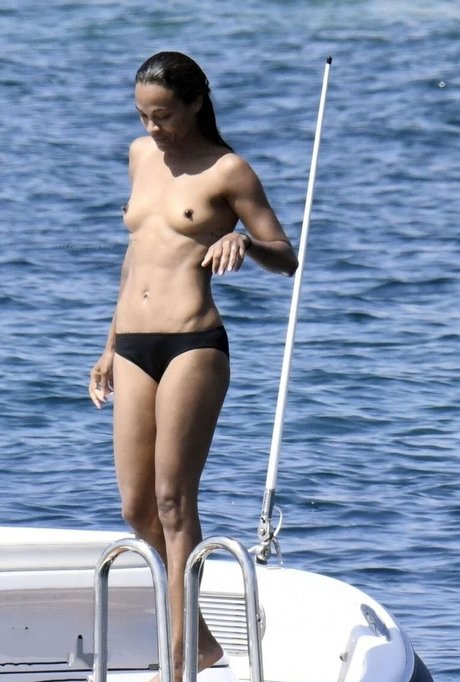 Zoe Saldana onlyfans sex leak