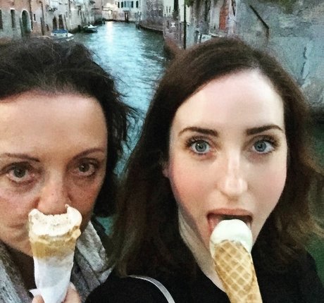 Zoe Lister Jones onlyfans sexy