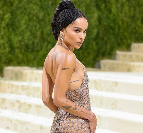 Zoe Kravitz naked onlyfans pics