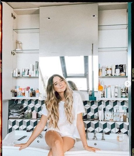 Zoe Sugg new onlyfans leaks