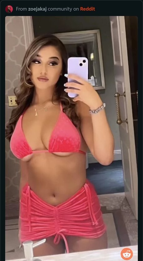 Zoe Jakaj leaked onlyfans pictures