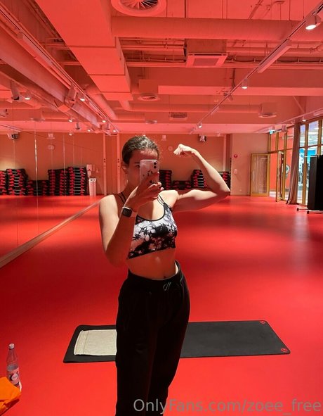 zoenafree sexy onlyfans