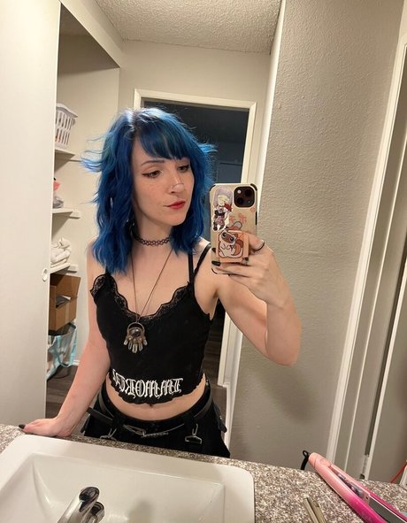 zerggiee only fans pics