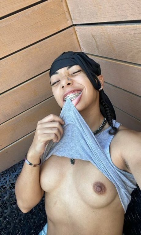 Zerella Skies onlyfans free