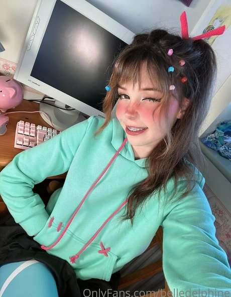 Belle Delphine nudes onlyfans leak