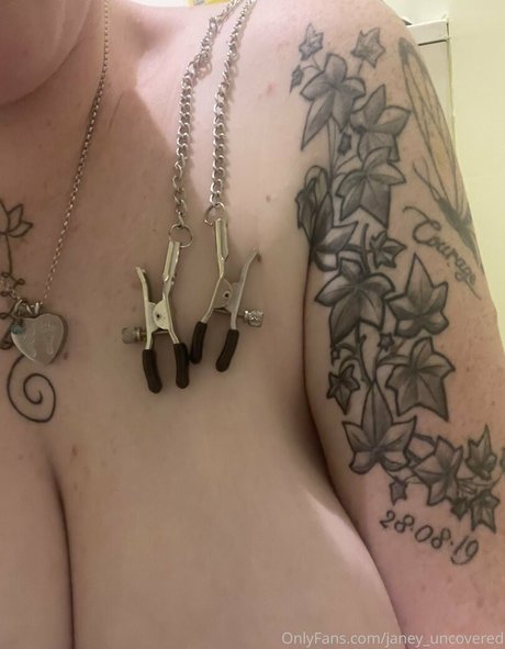 janey uncovered only fans nudes