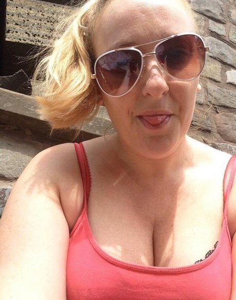 Lea Lea onlyfans naked leak