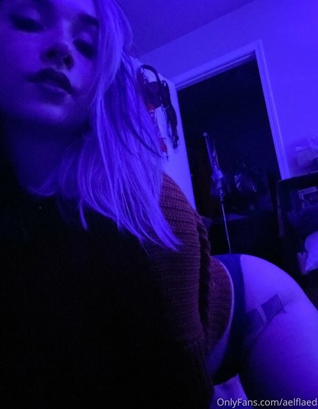 aelflaed onlyfans ass