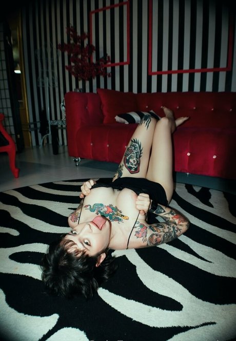 Anisa Jomha onlyfans free content