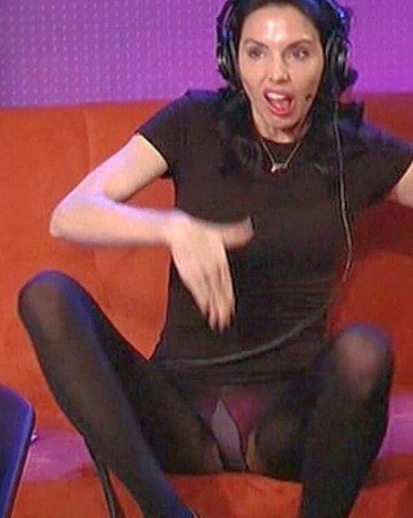 Whitney Cummings onlyfans pic