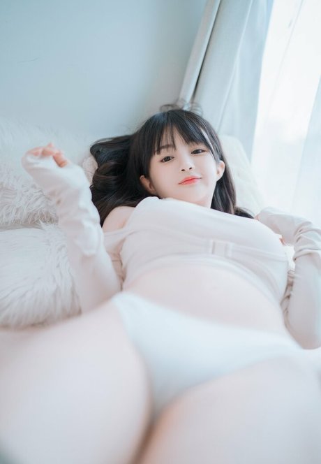 young milf onlyfans beautiful xxx shots