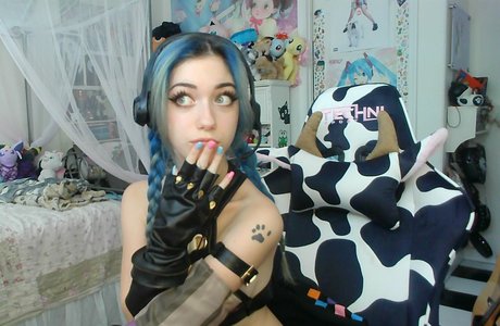 Iluvmeww onlyfans naked leak