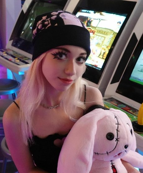 Iluvmeww naked onlyfans leaked