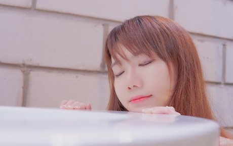 Sally Dorasnow Profile pic