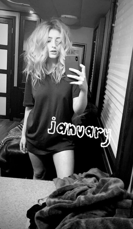 Willow Shields only fans sex