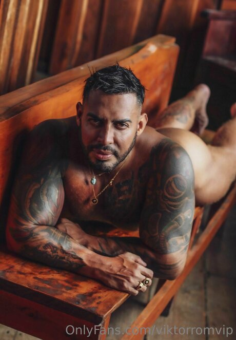 Viktorromvip only fans pictures