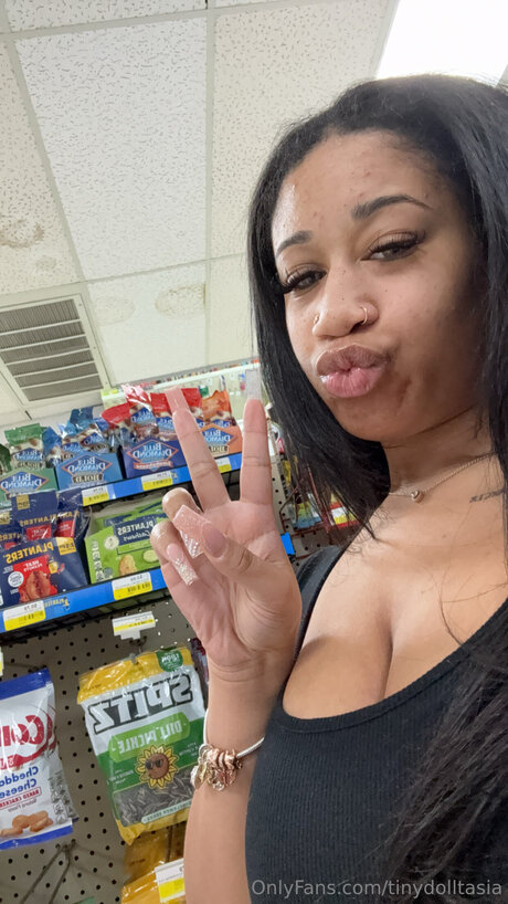 Tinydolltasia onlyfans content type