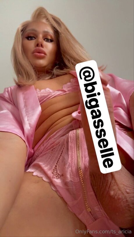 Ts Aricia onlyfans pics