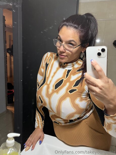 Takeyourgenia onlyfans leak free