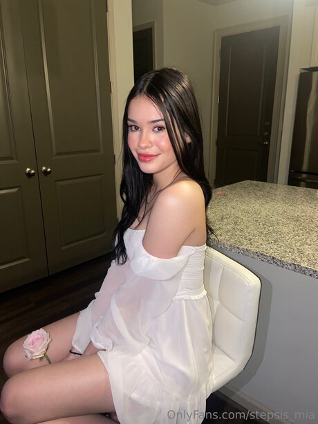 Stepsis Mia leaked onlyfans
