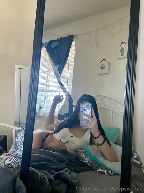 Stepsis Mia leaked onlyfans pics