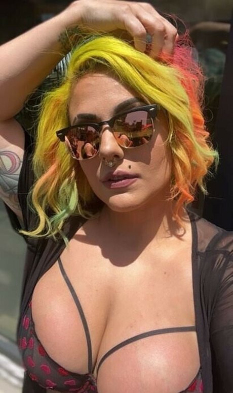 TheZombiUnicorn sex onlyfans